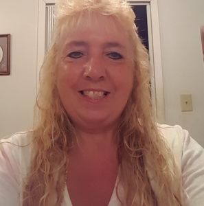 Meet your Posher, Connie